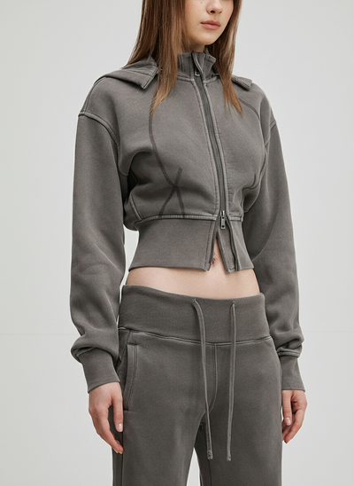 Three-quarter view with grey background